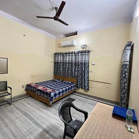 Vishwa Deva Homestay Варанасі Екстер'єр фото