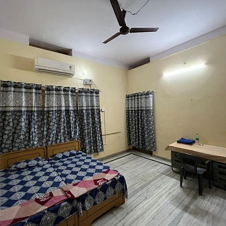 Vishwa Deva Homestay Варанасі Екстер'єр фото
