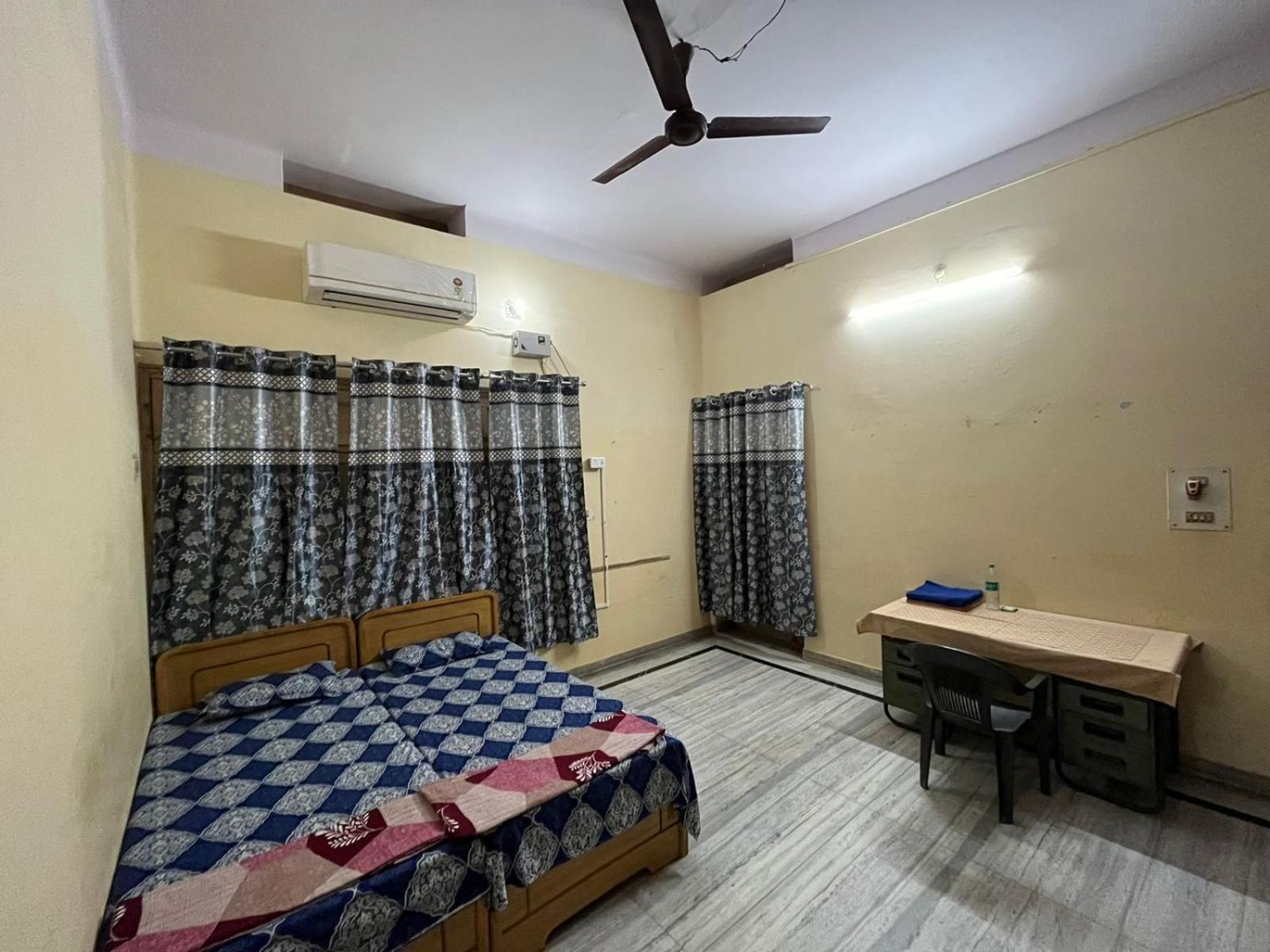 Vishwa Deva Homestay Варанасі Екстер'єр фото