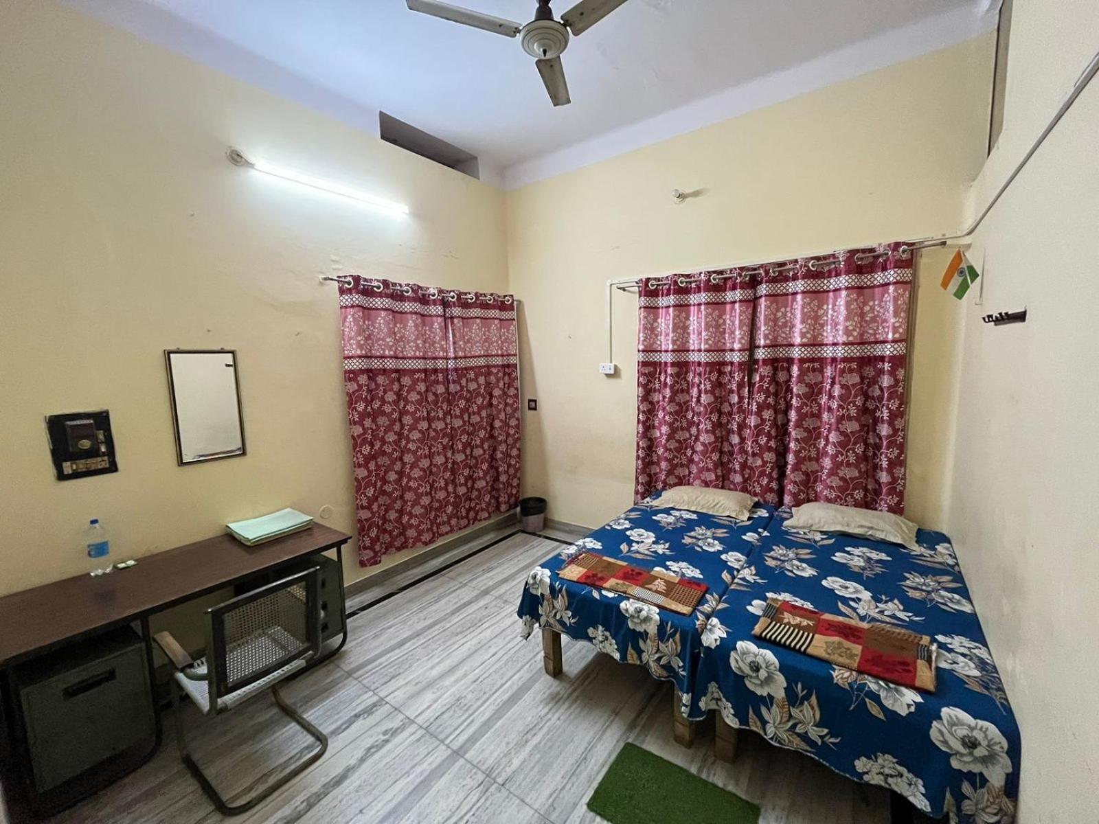 Vishwa Deva Homestay Варанасі Екстер'єр фото